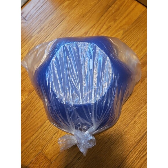 NIP Tupperware Blue Chip N Dip Set Serving Platter 1.5 Gal - Picture 4 of 6